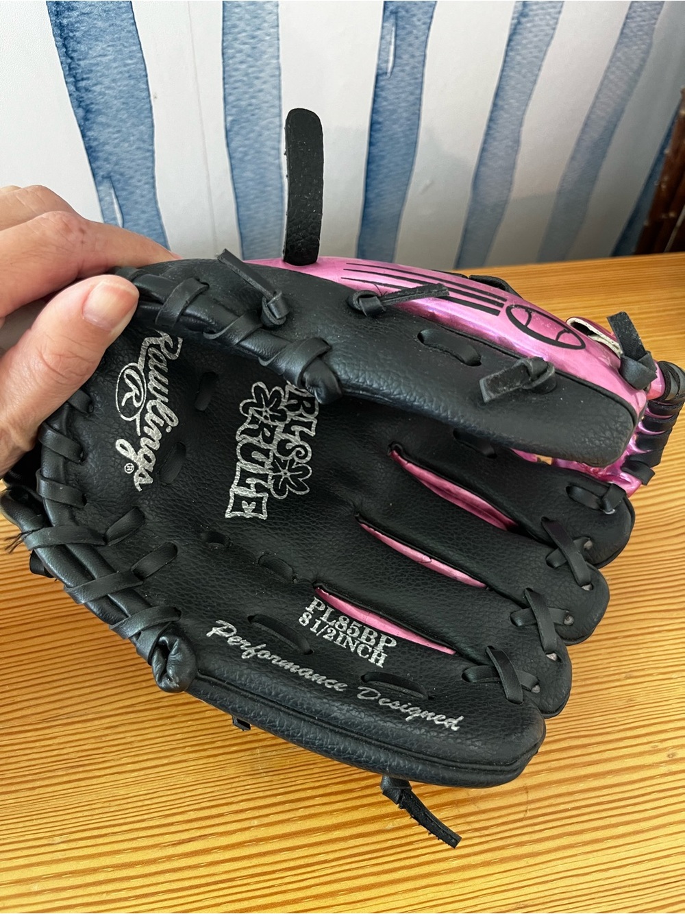 Rawlings Pink and Black Girls' Baseball Glove - Picture 3 of 7